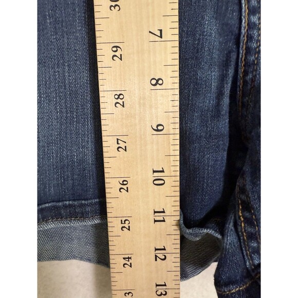 LEVI'S Women 501 Shorts Jeans Size 28,  Button Fly  Beach Denim - Picture 3 of 8